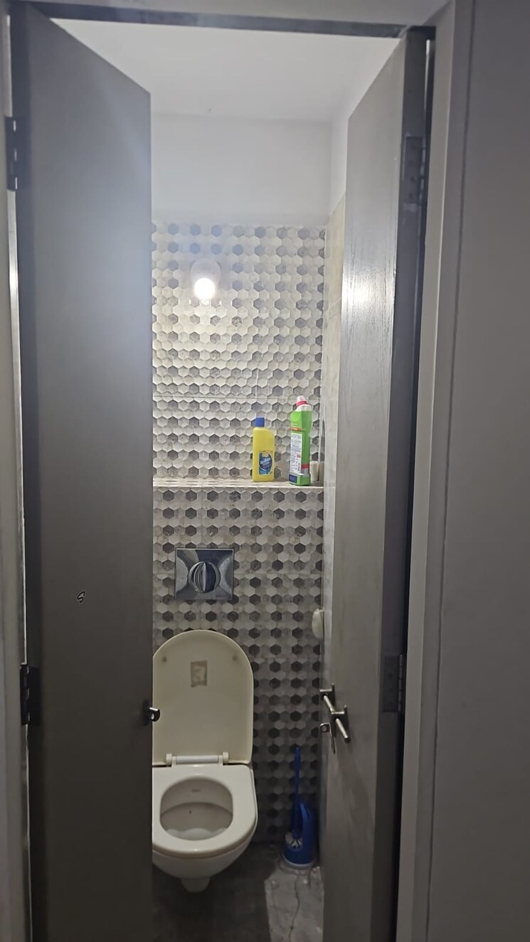 Bathroom, brahma-waterbay 1 Bedroom 638 Sq.Ft. Apartment In Kalyani Nagar Pune 6846188