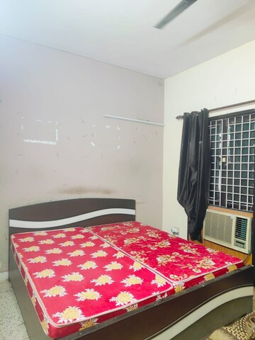 Bedroom in 2.5 BHK Builder Floor at Ansal Plaza Sector-23, Sector 23 – for Rent
