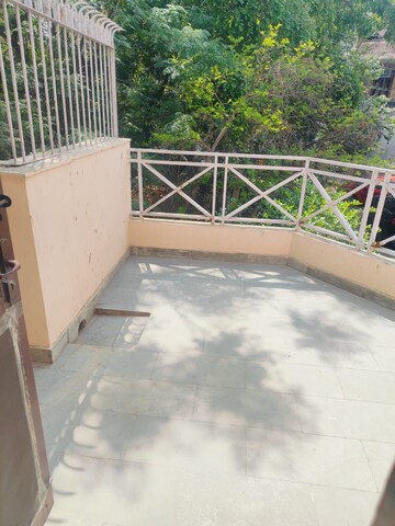 Balcony in 2.5 BHK Builder Floor at Ansal Plaza Sector-23, Sector 23 – for Rent