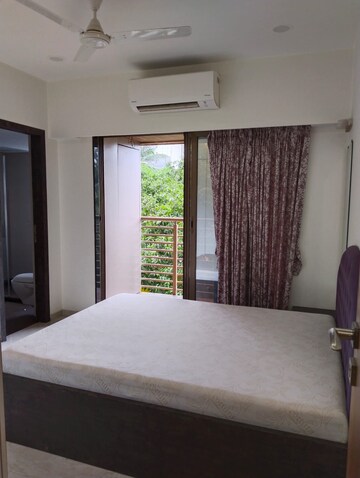 Bedroom in 3 BHK Apartment at Juhu – for Rent