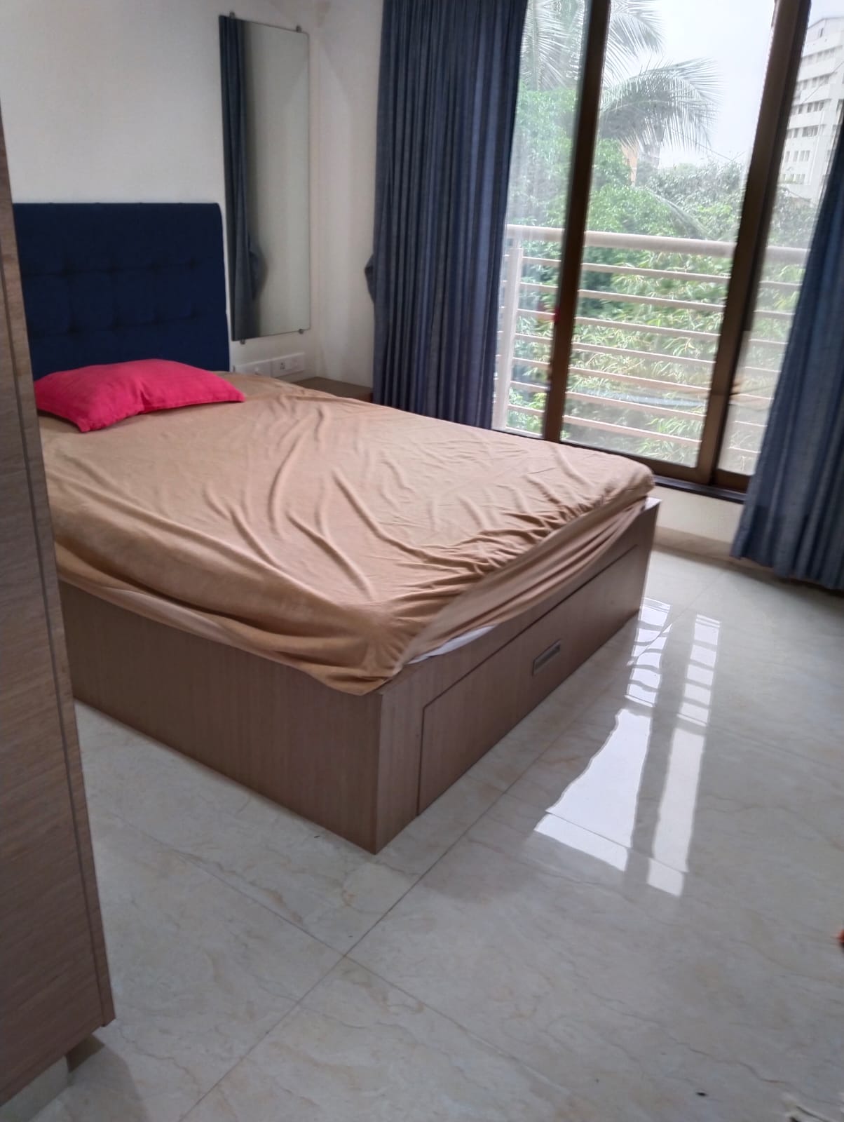 3 BHK Apartment For Rent in Juhu Apartment 