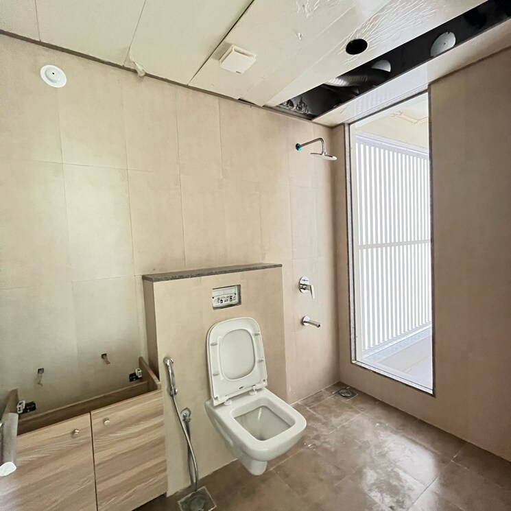 Bathroom, shapoorji-pallonji-alpine 3 Bedroom 1047 Sq.Ft. Apartment In Singh Agri Estate Mumbai 6856497