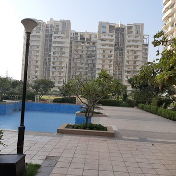 रेसिडेन्शियल फ्लॅट वर्ग फुट फॉर रीसेल इन धानी गुरगांव  6856975