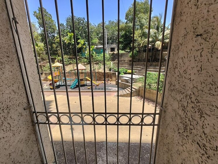 Balcony, pride-presidency-luxuria 3 Bedroom 879 Sq.Ft. Apartment In Ghodbunder Road Thane 6857010