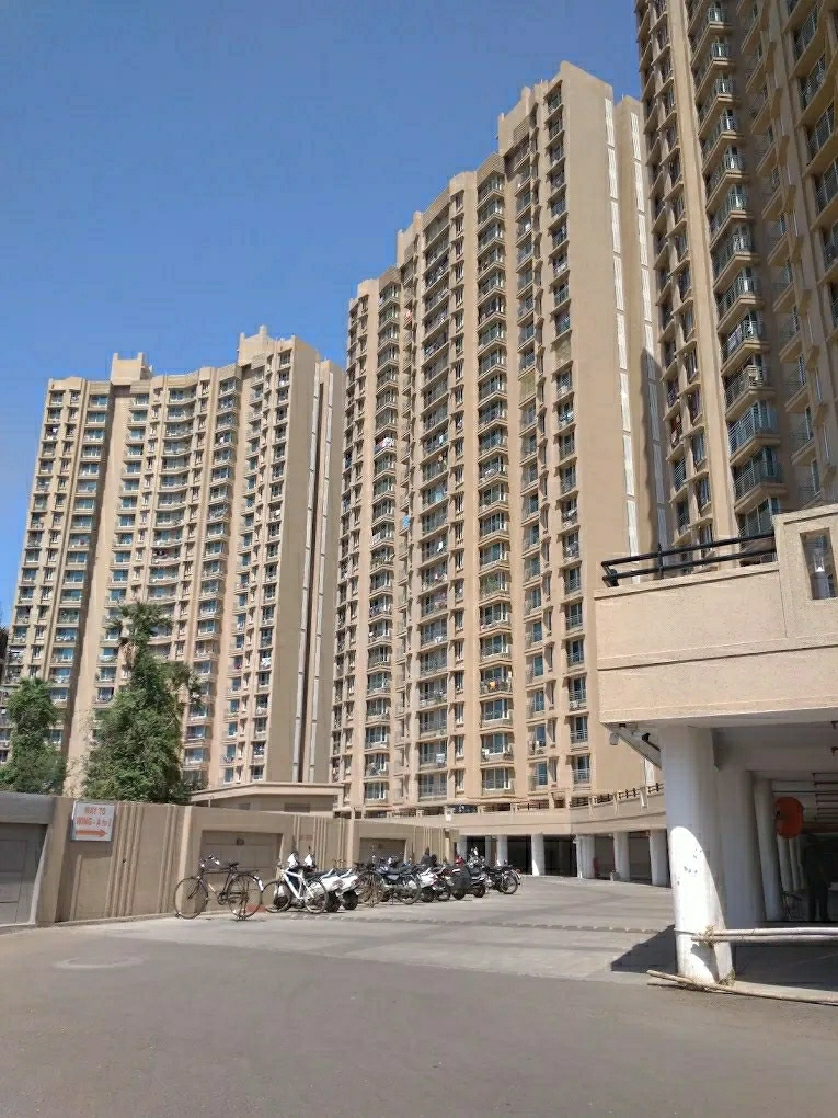 3 BHK Apartment For Resale in Gurukrupa Marina Enclave Malad West Mumbai  6857994