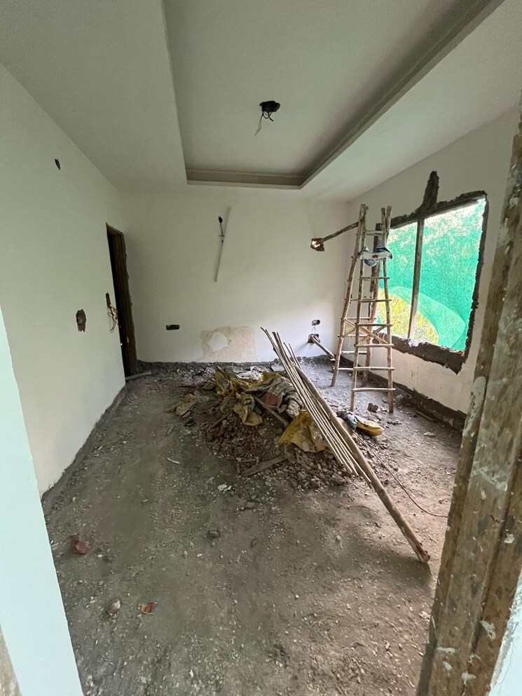 Balcony, sri niwaspuri 2 Bedroom 1000 Sq.Ft. Builder Floor In Sri Niwaspuri Delhi 6858692