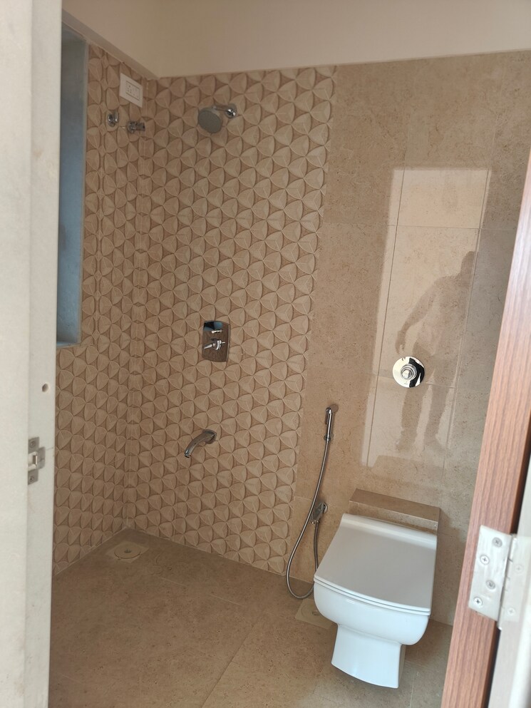 Attached Bathroom, bharat-chs-chembur 2 Bedroom 750 Sq.Ft. Apartment In Chembur Mumbai 6858957