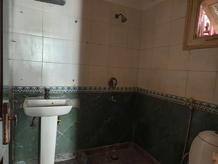 Bathroom, saviour-greenisle 2 Bedroom 1050 Sq.Ft. Apartment In Sain Vihar Ghaziabad 6860307