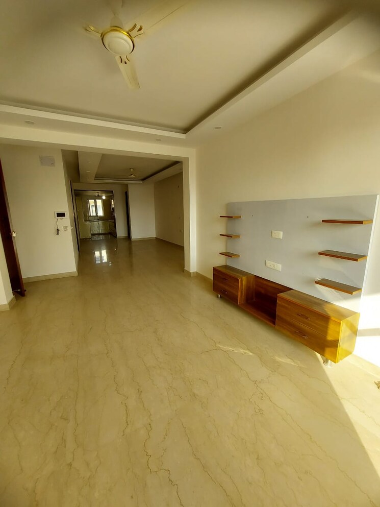 Room, bptp-astaire-garden-monet-floors 3 Bedroom 1575 Sq.Ft. Builder Floor In Sector 70a Gurgaon 6860773