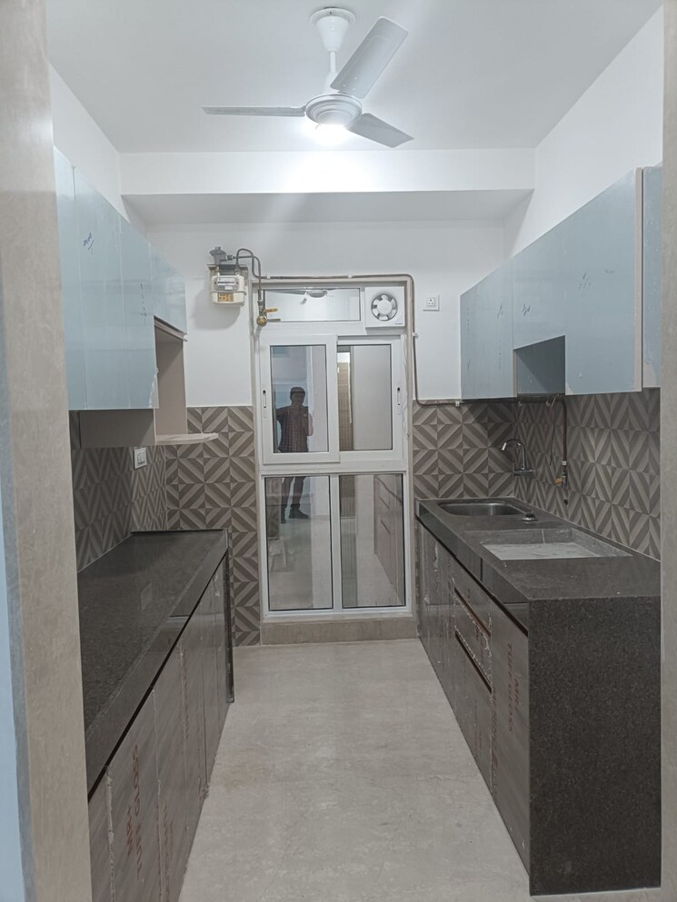 Kitchen, andheri west 3 Bedroom 1250 Sq.Ft. Apartment In Andheri West Mumbai 6861232