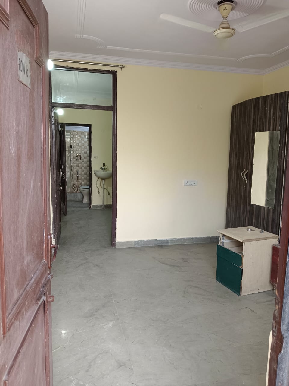 1 BHK Builder Floor For Rent in Lajpat Nagar