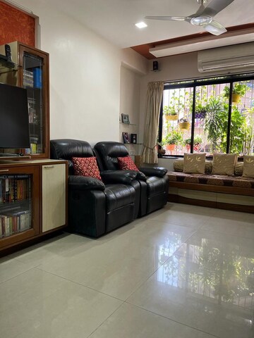 2 BHK Apartment For Resale in Nutan Madhuban Apartment Worli Mumbai  6862658