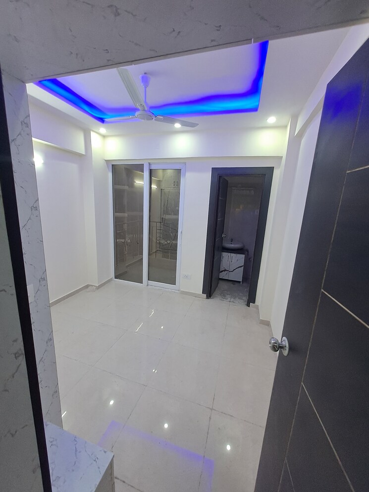 undefined, sector 37d 2 Bedroom 900 Sq.Ft. Apartment In Sector 37d Gurgaon 6862686