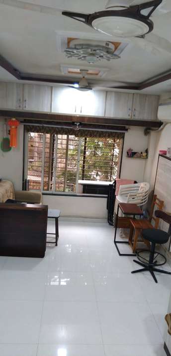 2 BHK Apartment फॉर रीसेल इन Muktai CHS Sion Mumbai  6864359