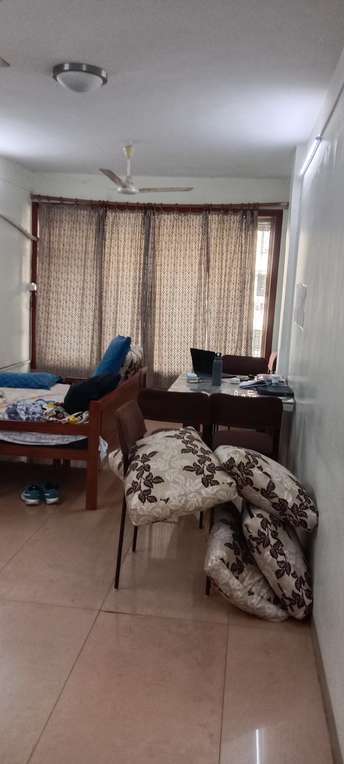 1.5 BHK Apartment For Rent in Vile Parle West Mumbai 6867450
