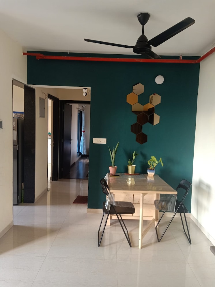 Room, giriraj-chs-naupda 1 Bedroom 400 Sq.Ft. Apartment In Naupada Thane 6867485