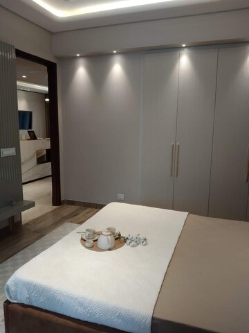 Bedroom in 3.5 BHK Builder Floor at Smart World Gems, Sector 89 – for Sale