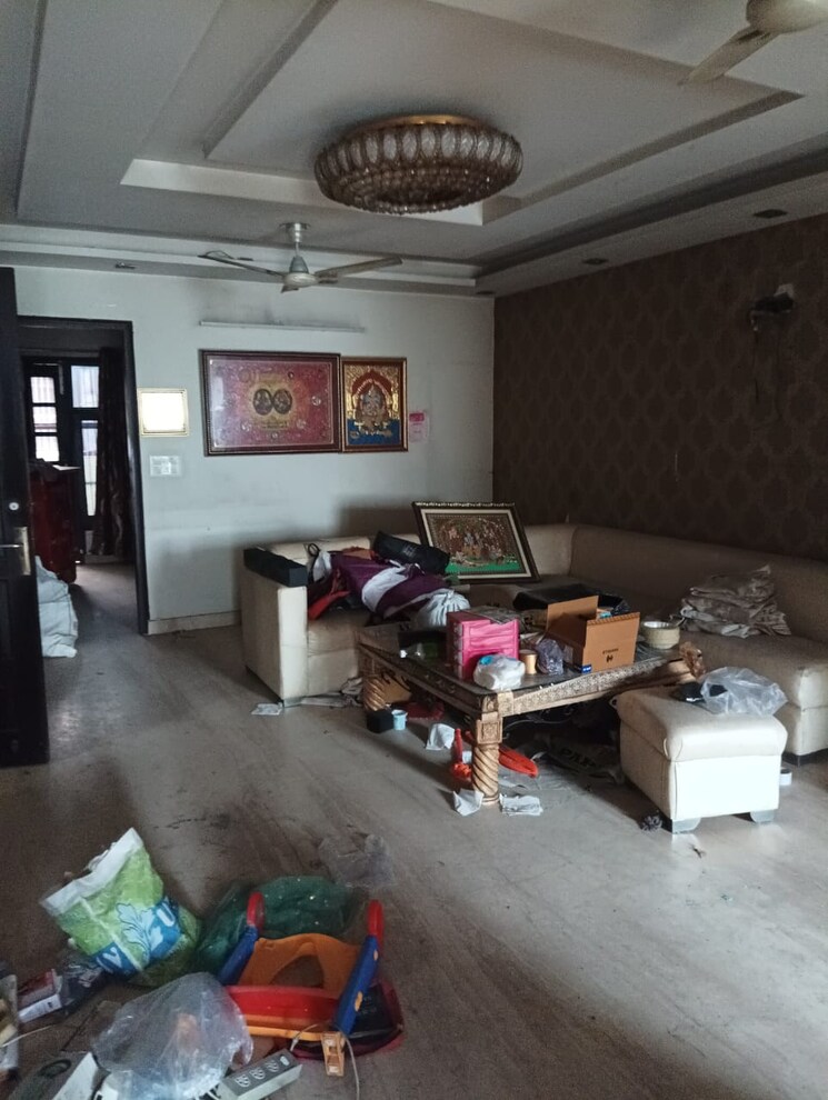 Living Room, pitampura 4 Bedroom 1700 Sq.Ft. Builder Floor In Pitampura Delhi 6869387