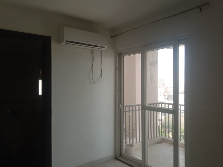 Balcony, motia-royal-citi-apartments 3 Bedroom 1910 Sq.Ft. Apartment In Ghazipur Zirakpur 6871497