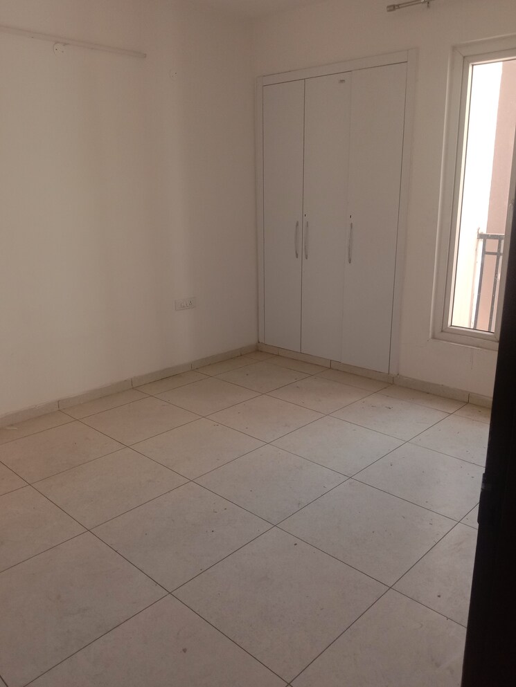 Room, motia-royal-citi-apartments 3 Bedroom 1910 Sq.Ft. Apartment In Ghazipur Zirakpur 6871497