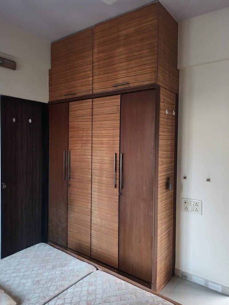 Room, three-view-chs 3 Bedroom 840 Sq.Ft. Apartment In Prabhadevi Mumbai 6871625