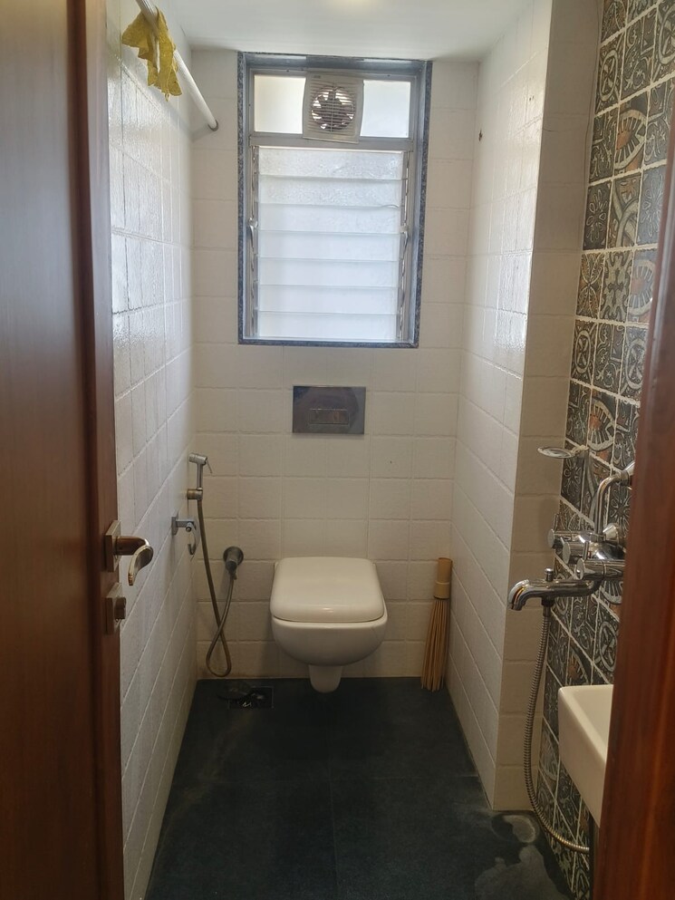 Bathroom, sunflower-apartments-cuffe-parade 2 Bedroom 980 Sq.Ft. Apartment In Cuffe Parade Mumbai 6874005