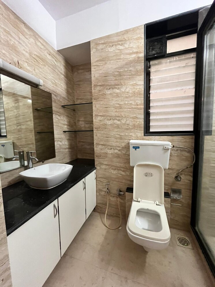 Bathroom, sunflower-apartments-cuffe-parade 2 Bedroom 1065 Sq.Ft. Apartment In Cuffe Parade Mumbai 6874032