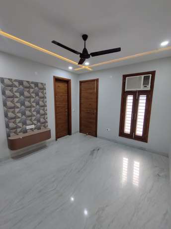 3 BHK Builder Floor For Rent in Dwarka Mor Delhi 6874082