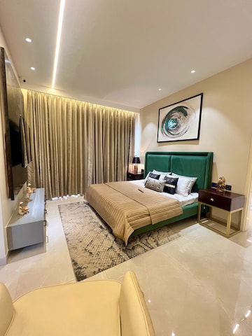 Bedroom in 4 BHK Apartment at Patiala Road – for Sale