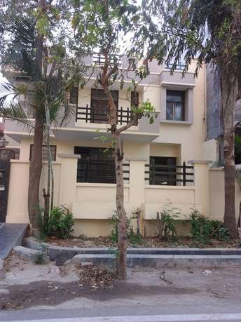 2 BHK Independent House For Rent in Sector 100 Noida 6879635