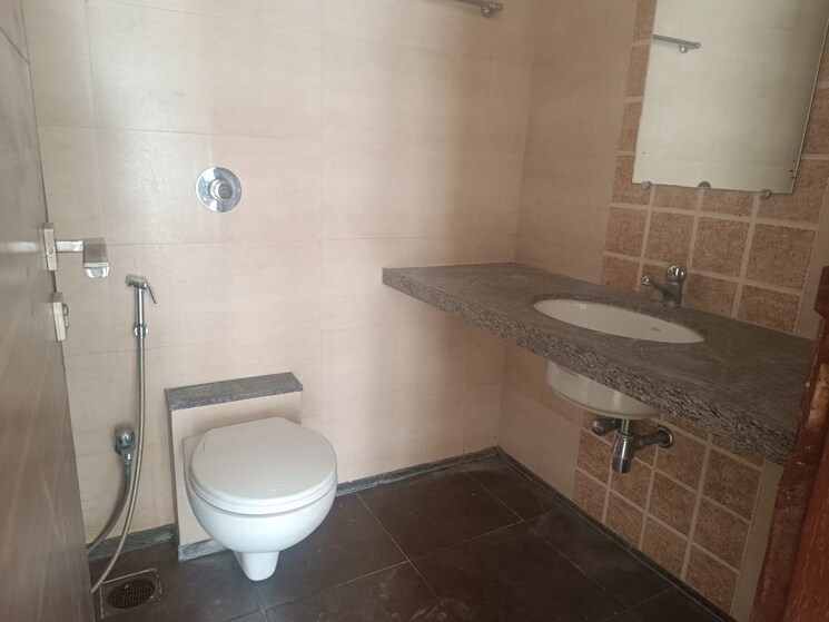 Bathroom, supreme-estado 3 Bedroom 1250 Sq.Ft. Apartment In Baner Pune 6880491