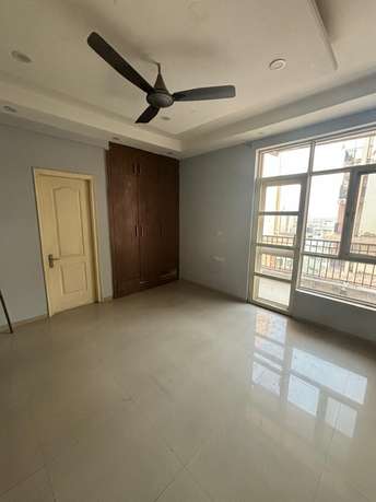 2 BHK Apartment For Rent in Paschim Vihar Delhi 6881764