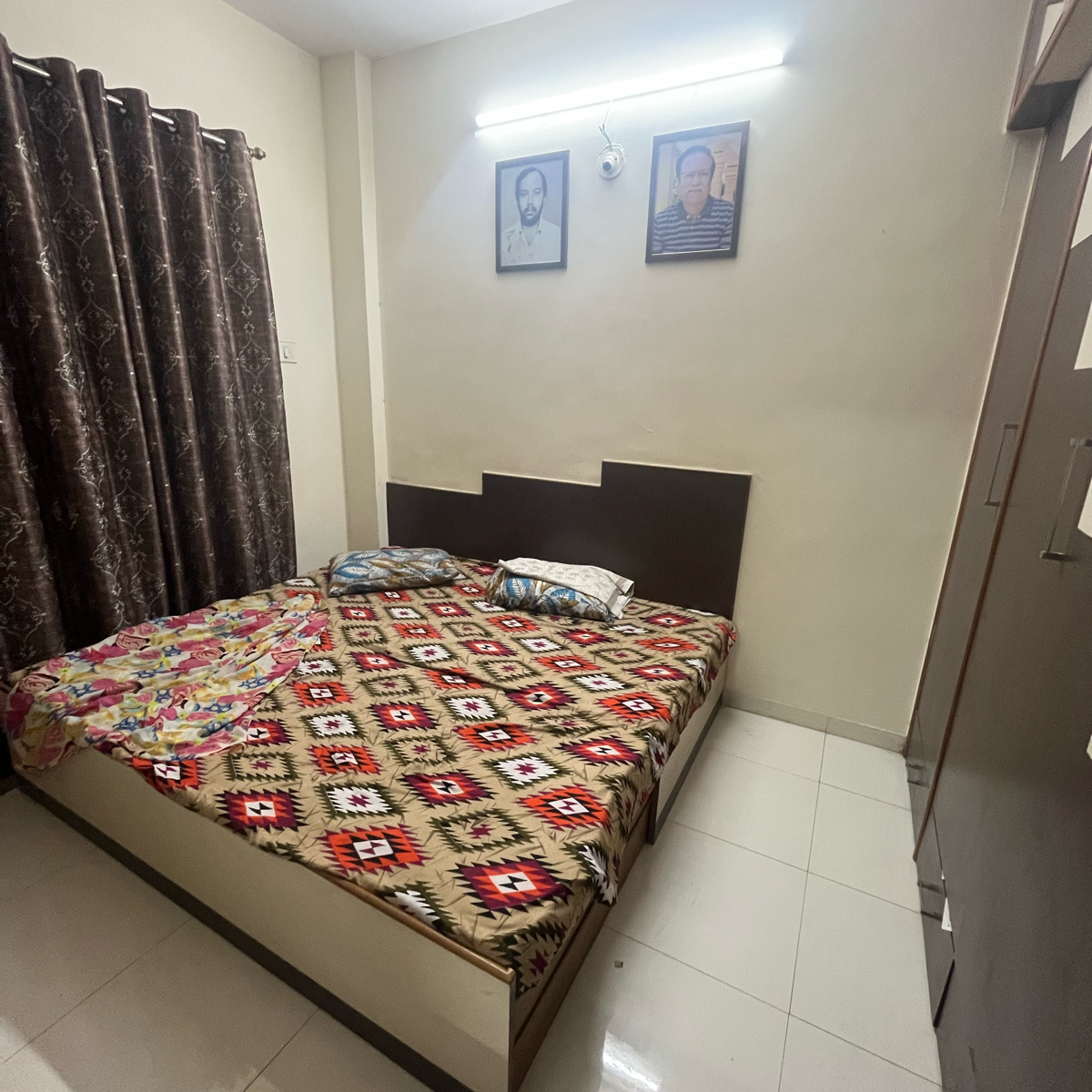 Resale 4 Bedroom 135 Sq.Yd. Apartment in Khanpur Delhi 6885828