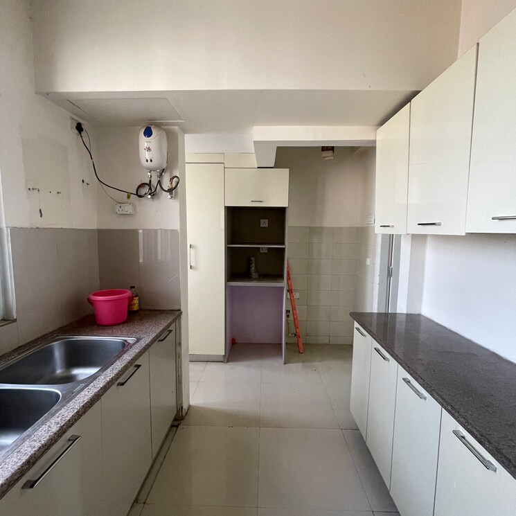 Kitchen, emaar-the-palm-drive-the-premier-terraces 3.5 Bedroom 2100 Sq.Ft. Apartment In Sector 66 Gurgaon 6886662