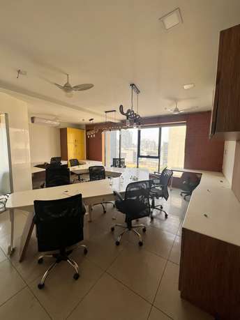 Commercial Office Space 1500 Sq.Ft. For Rent In Corporate Road Ahmedabad 6890348