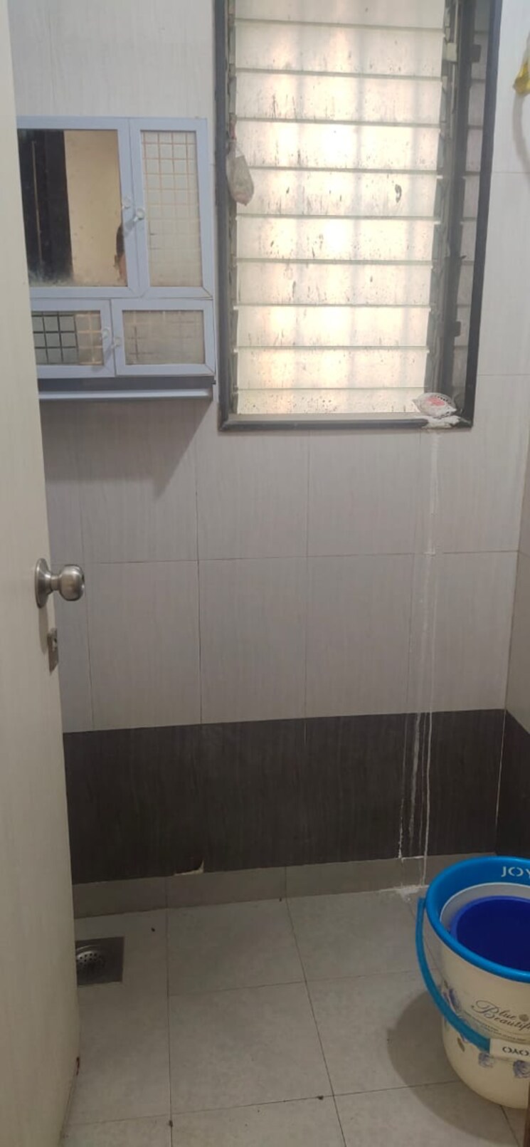 Bathroom, sarkar-residency 1 Bedroom 500 Sq.Ft. Apartment In Byculla Mumbai 6890946