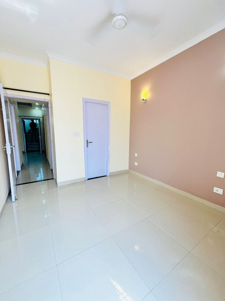 Room, shapoorji-pallonji-joyville-gurgaon 2 Bedroom 1215 Sq.Ft. Apartment In Sector 102 Gurgaon 6891866