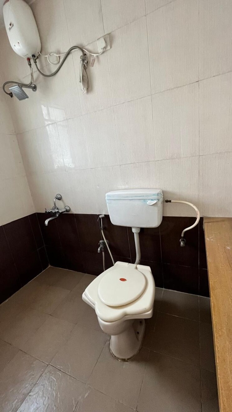 Attached Bathroom, sai-prasad-warje 3 Bedroom 1650 Sq.Ft. Apartment In Warje Pune 6893374