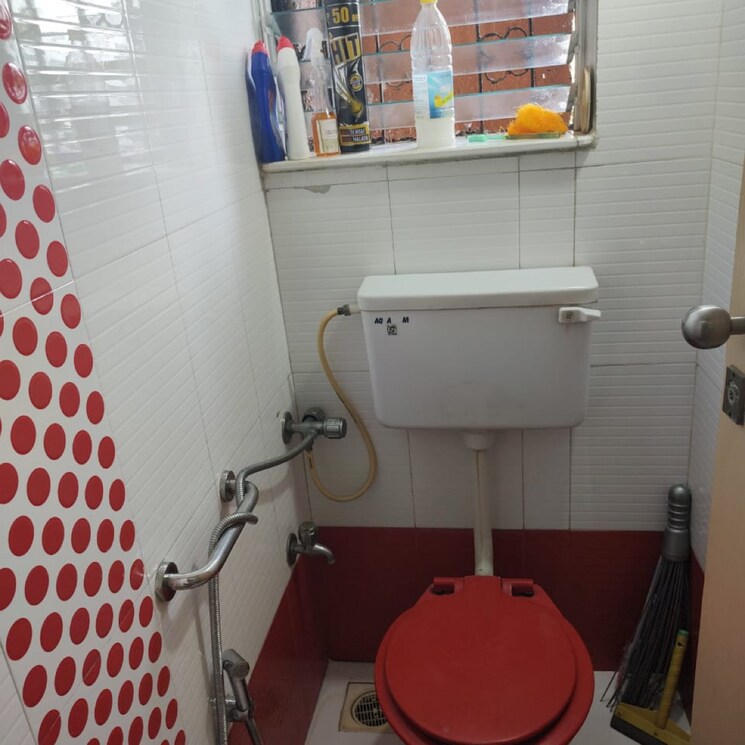 Bathroom, narmada-chs-dahisar 1 Bedroom 415 Sq.Ft. Apartment In Konkani Pada Mumbai 6895193