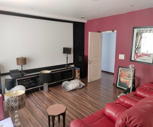 5 BHK + Pooja Room,Servant Room Villa For Sale in Cyber Meadows Society