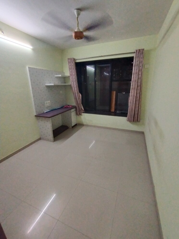 Living Room, sheth-vasant-pride 3 Bedroom 1500 Sq.Ft. Apartment In Kandivali East Mumbai 6899400