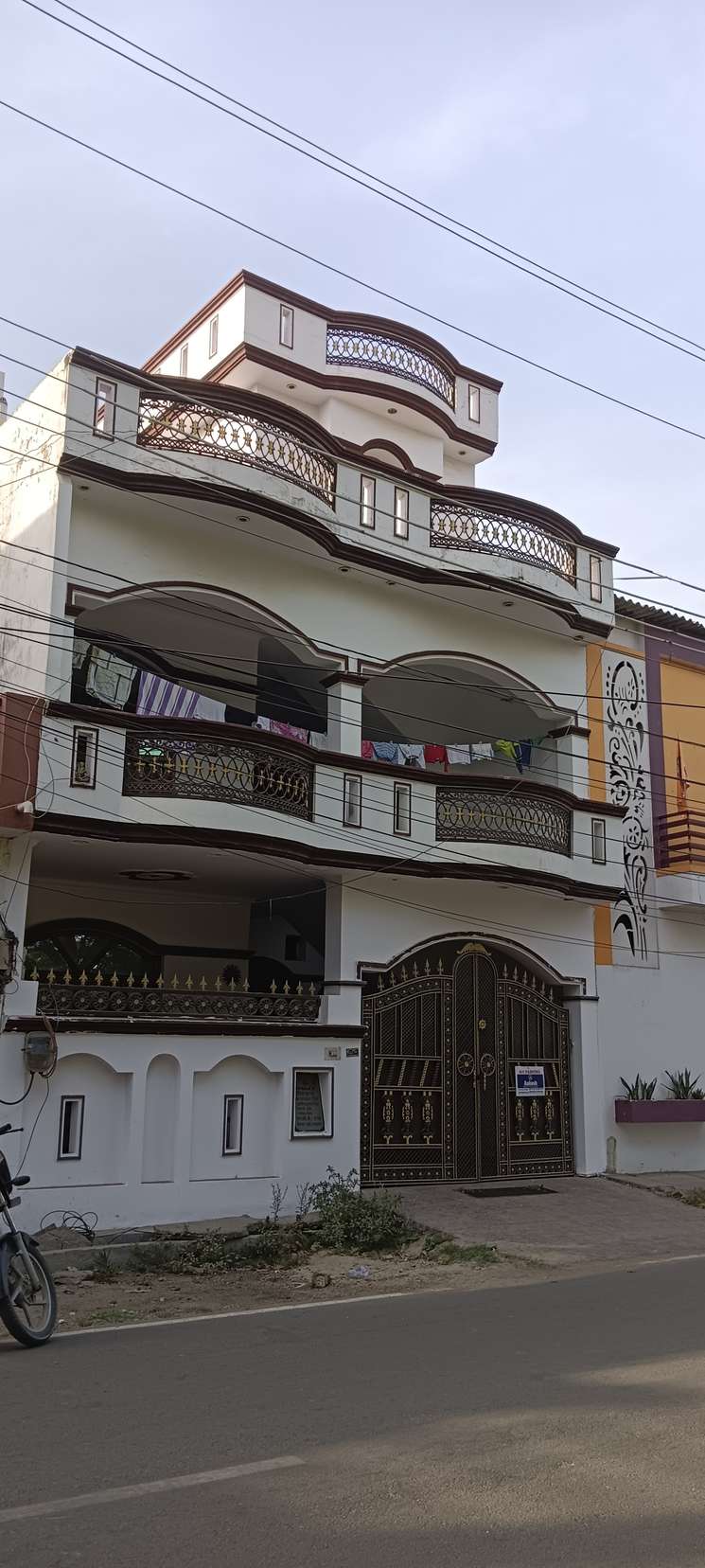 5 Bedroom 1250 Sq.Ft. Independent House in Sector B Lucknow