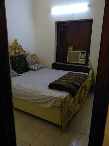 Master Bedroom in 2 BHK Builder Floor at Lajpat Nagar – for Rent