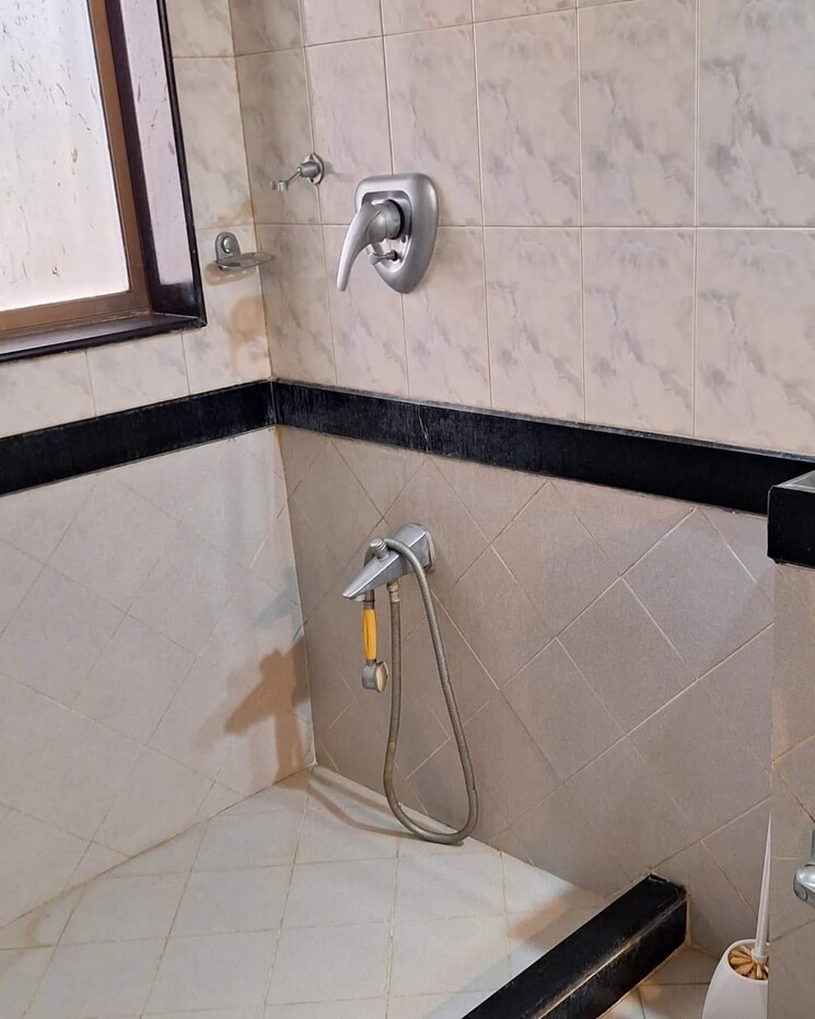 Bathroom, juhu-scheme 2 Bedroom 925 Sq.Ft. Apartment In Juhu Mumbai 6903655