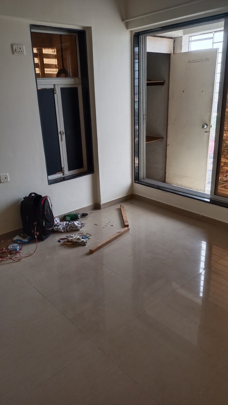 Living Room, shree-sai-pearl-apartment 3 Bedroom 1100 Sq.Ft. Apartment In Goregaon West Mumbai 6903956