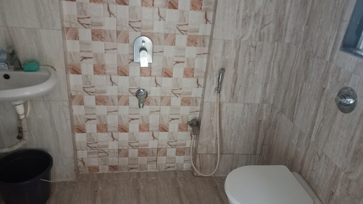 Bathroom, shree-sai-pearl-apartment 3 Bedroom 1100 Sq.Ft. Apartment In Goregaon West Mumbai 6903956