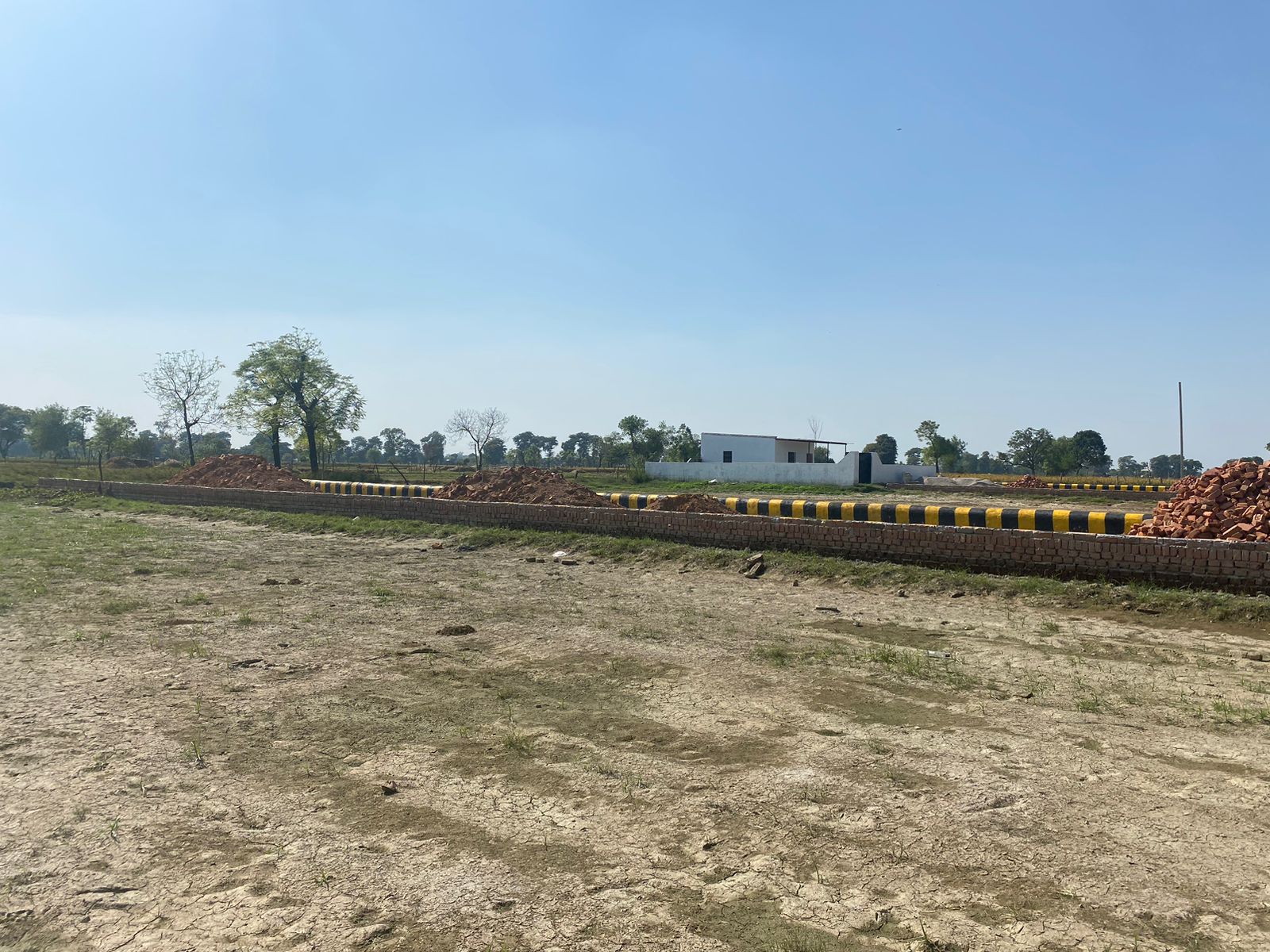 Resale 1265 Sq.Ft. Plot in Chinhat Lucknow 6904146