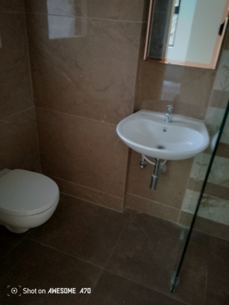 Bathroom, rustomjee-the-panorama 4 Bedroom 2500 Sq.Ft. Apartment In Pali Hill Mumbai 6905645