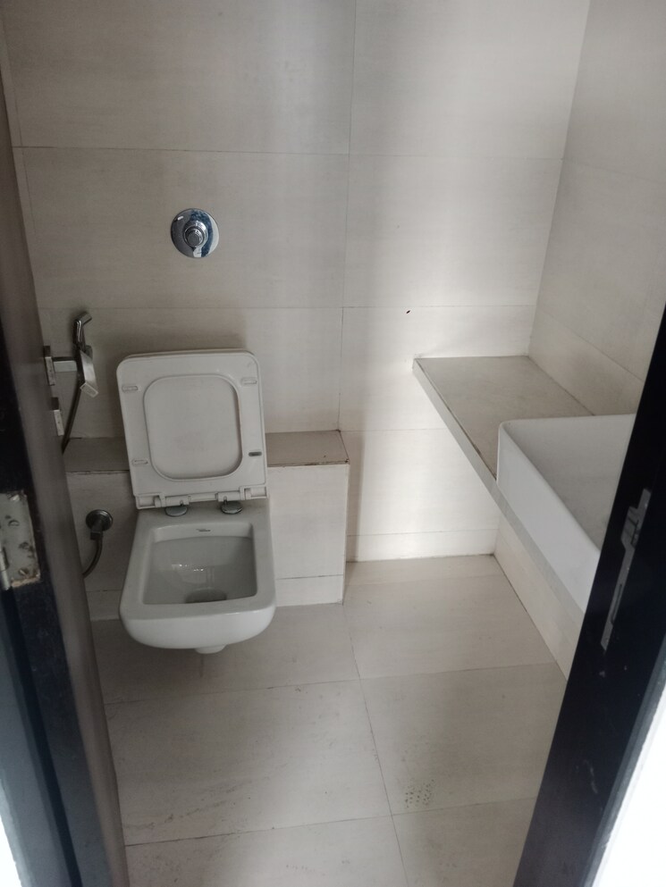 Bathroom, arkade-earth-daffodil 3 Bedroom 1099 Sq.Ft. Apartment In Kanjurmarg East Mumbai 6906256