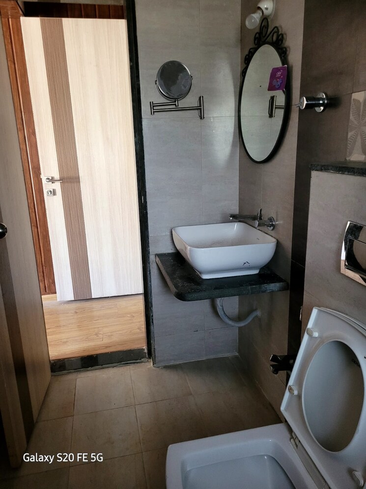 Bathroom, jangid-galaxy 3 Bedroom 1100 Sq.Ft. Apartment In Ghodbunder Road Thane 6907322